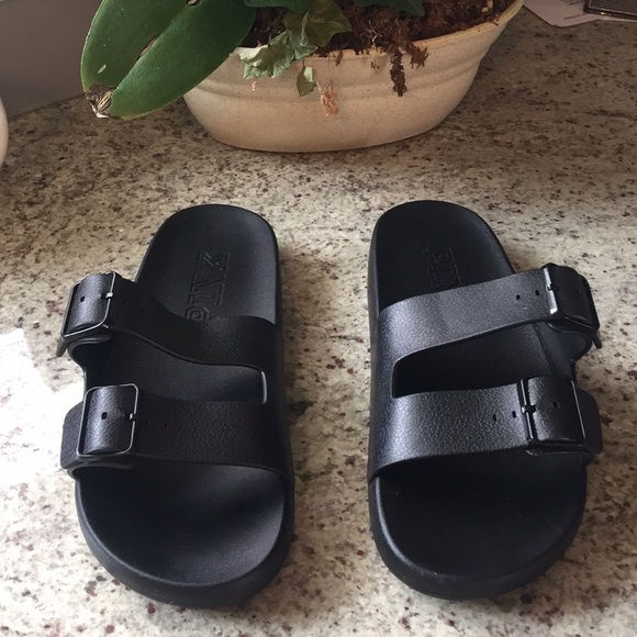 PINK Victoria's Secret Shoes - Victoria’s Secret PINK Black DOUBLE Adjust…